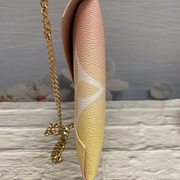 Louis Vuitton Kirigami ByThePool Pochette Clutch Bag Chain +Certificate - Picture 5 of 13